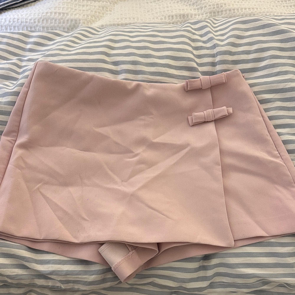 Zara pink skirt with Bows